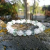 Kép 1/4 - Zöld fluorit - Fazettáll roppantott hegyikristály karkötő 8mm
