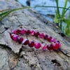 Kép 3/3 - Pink achát karkötő 8 mm, színkezelt