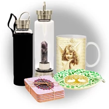 Bögrék, poharak, kulacsok, alátétek és vízharmonizálók