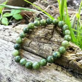 Kanadai jáde karkötő 8 mm