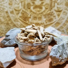 Cédrusfa darabok Cédrusfa darabok