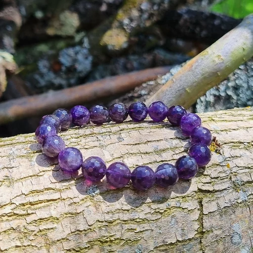 Ametiszt fazettált karkötő 10 mm