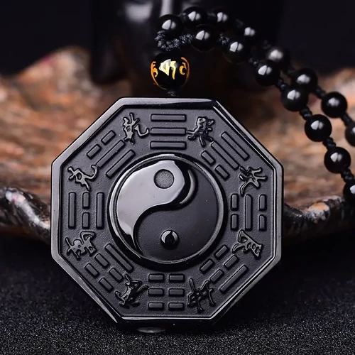 Yin-yang Bagua amulett nyakláncon